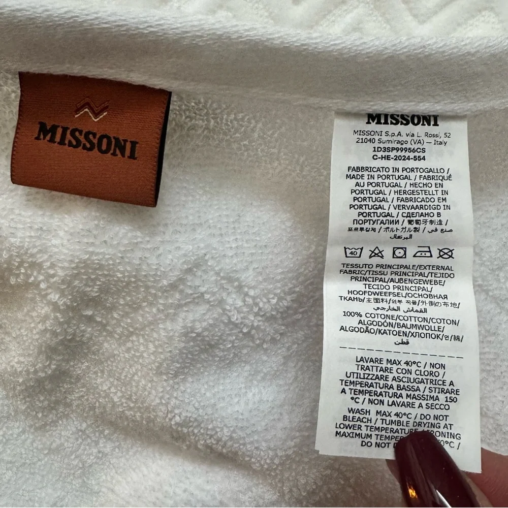 NEW Set of 2 Missoni Home 100% Cotton Iconic Zig Zag Chevron Pattern Hand Towels